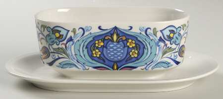 Izmir (Older) Gravy Boat with Attached Underplate