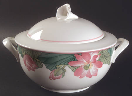 Jade Round Covered Vegetable
