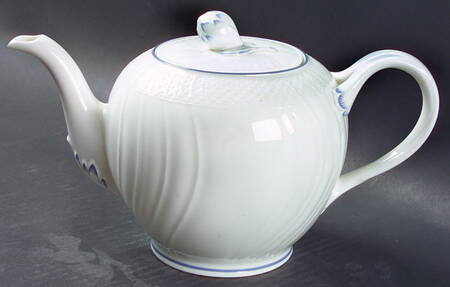 Louisenburg Blau Teapot & Lid by Villeroy & Boch