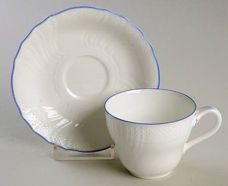 Louisenburg Blau Flat Demitasse Cup & Saucer Set