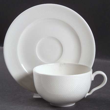 Look Flat Cup & Saucer Set by Villeroy & Boch