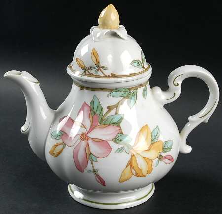 Magnolia Teapot & Lid