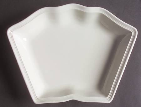 Manoir (VitroPorcelain, Luxembourg & Germany) 9" Hors D'Oeuvre Dish (HT9S Set)