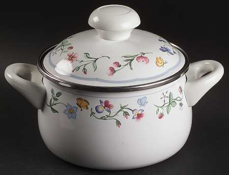 Mariposa (Bone China) 2 Quart Metal Covered Casserole