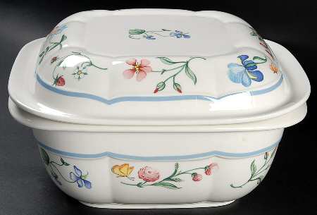 Mariposa (Bone China) 3 Quart Square Microwave Baker & Lid
