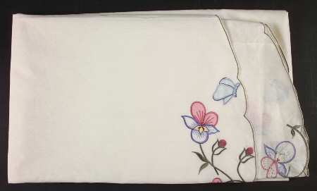 Mariposa (Bone China) 50" x 84" Oblong Tablecloth