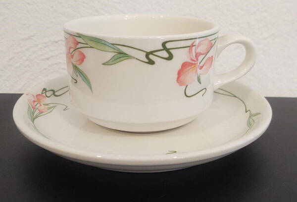 Miami Flat Cup & Saucer Set