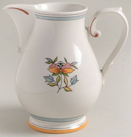 Normandie 32 Oz Pitcher