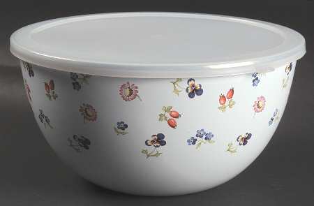 Petite Fleur 9" Metal Mixing Bowl & Plastic Lid