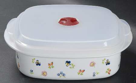 Petite Fleur 28 Oz Square Plastic Microwave Bowl w/Vent Lid