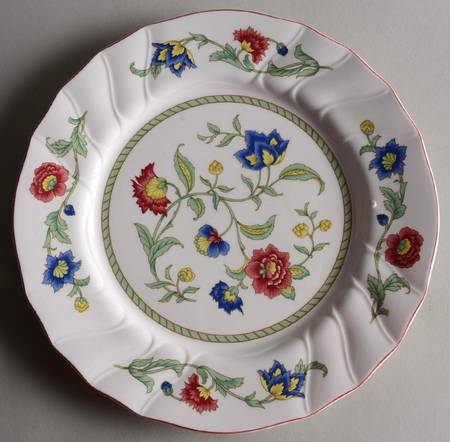 Persia (Scalloped) Luncheon Plate
