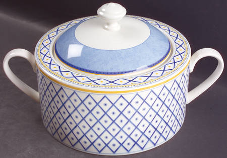 Perpignan Round Covered Vegetable by Villeroy & Boch