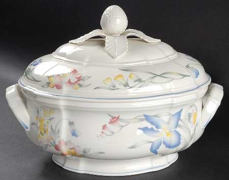 Riviera Oval Tureen & Lid