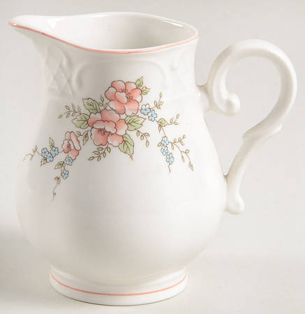 Rosette Creamer