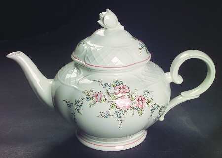Rosette Teapot & Lid