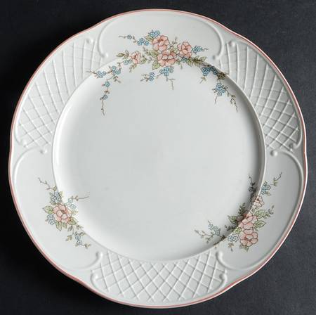 Rosette Luncheon Plate