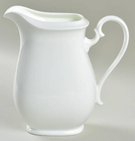Royal Weiss 24 Oz Milk Jug