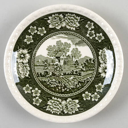 Rusticana Green Saucer