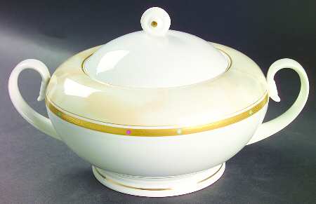 San Michele Round Covered Vegetable