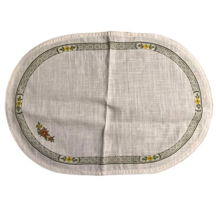 Summer Day Oval Cloth Placemat