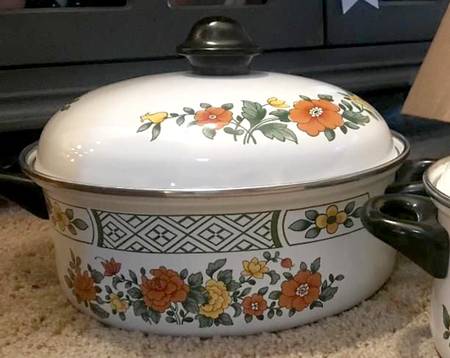 Summer Day 5 Quart Metal Stew Pot