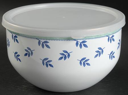 Switch 3  7 3/4" Metal Bowl W/Plastic Lid