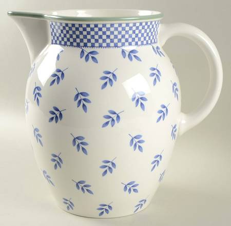 Switch 3  140 Oz Pitcher