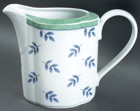 Switch 3  34 Oz Pitcher