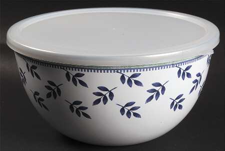 Switch 3  8.75" Metal Mixing Bowl & Plastic Lid