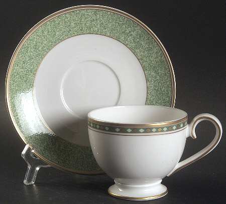 Toulon Footed Cup & Saucer Set