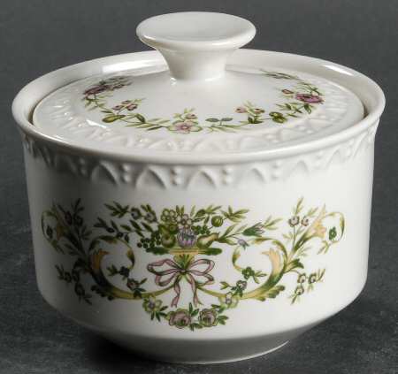 Trianon Sugar Bowl & Lid