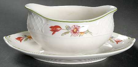 Tulipe Gravy Boat with Attached Underplate