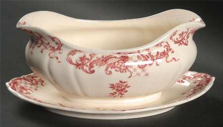 Valeria Gravy Boat with Attached Underplate