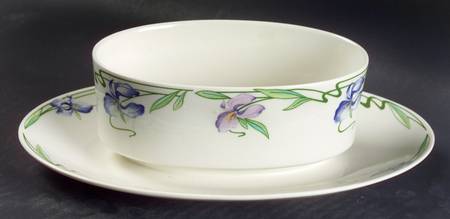 Verona Gravy Boat with Attached Underplate