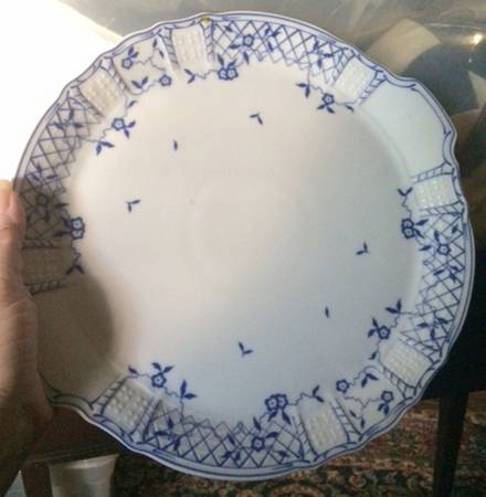 Veruna Handled Cake Plate