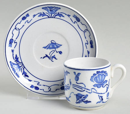 VIL1 Demitasse Cup & Saucer Set