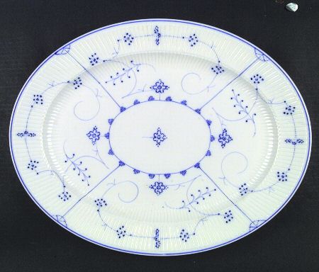 VIL7 10" Oval Serving Platter