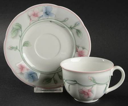 Viola Flat Cup & Saucer Set
