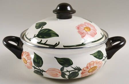 Wild Rose (Pink Flowers) 2.25 Quart Round Metal Covered Casserole
