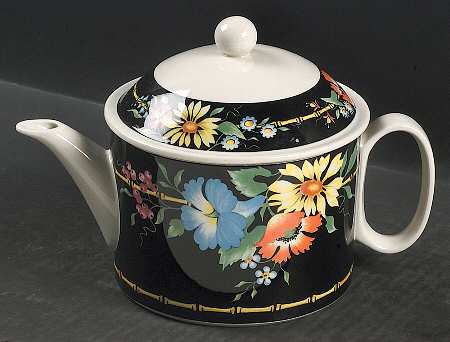 Xenia Teapot & Lid