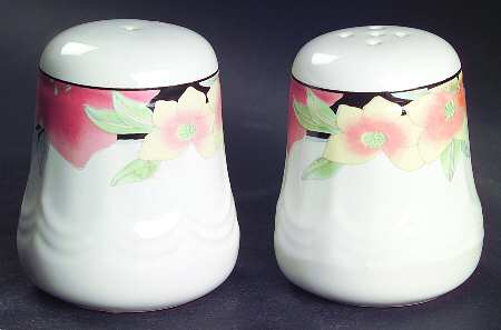 Hana Salt & Pepper Set