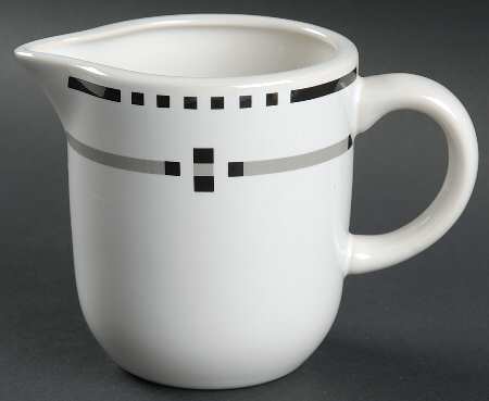 Top Hat Creamer