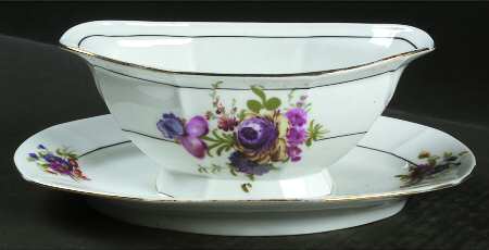 Maytime Gravy Boat with Attached Underplate
