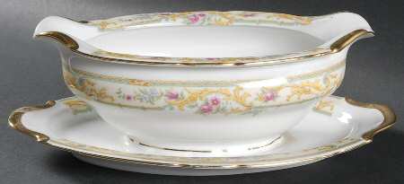 VIT54 Gravy Boat with Attached Underplate