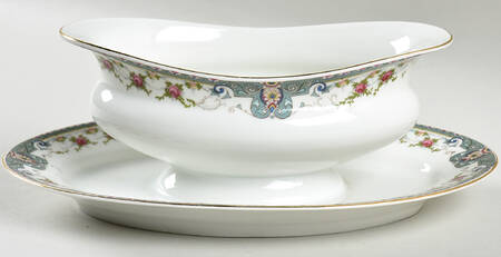 VIT69 Gravy Boat with Attached Underplate