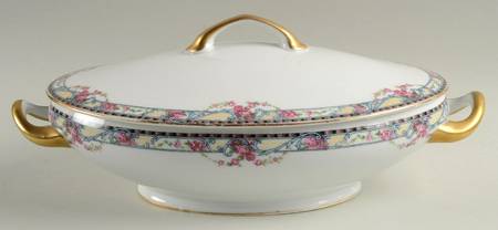 VIT82 Oval Covered Vegetable