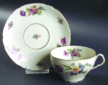 237 Flat Cup & Saucer Set
