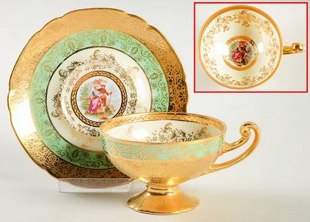 VIT97 Footed Cup & Saucer Set
