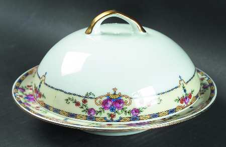 Warwick Round Covered Butter