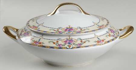 Warwick Round Covered Vegetable
